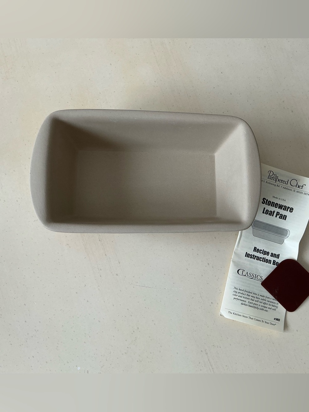 NIB Pampered Chef Classic Loaf Pan